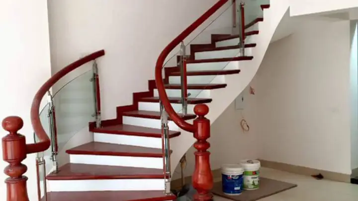 Mẫu Cầu Thang Kính Vịn Nhựa Mẫu Cầu Thang Kính Vịn Nhựa