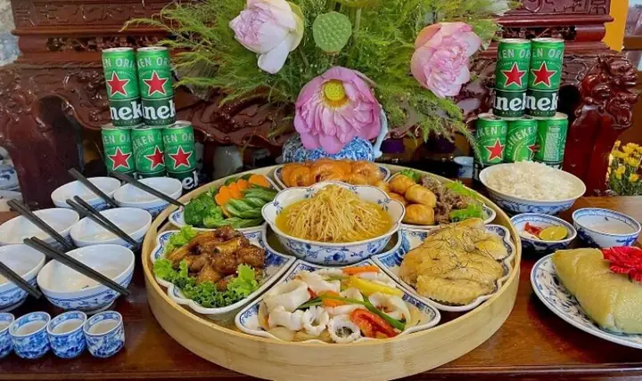 Cách Bày Mâm Cúng Trưa Mùng 3 Tết 2025