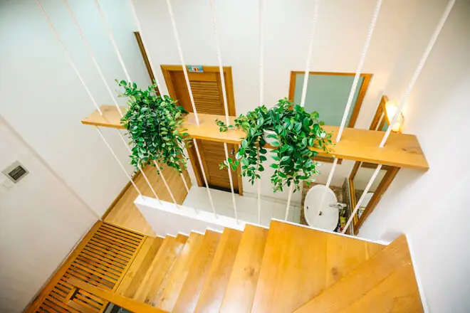 Cầu Thang Không Nên Đặt Giữa Nhà Hoặc Giữa Phòng Làm Việc Cầu Thang Không Nên Đặt Giữa Nhà Hoặc Giữa Phòng Làm Việc