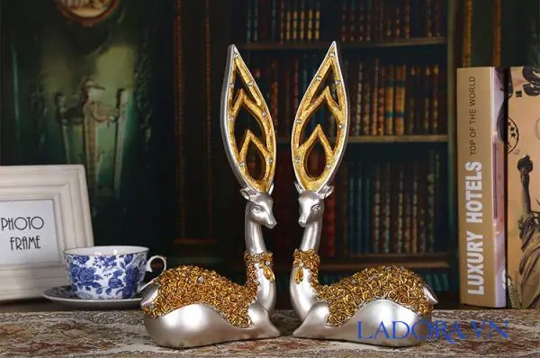 Các Cặp Hươu Trang Trí: