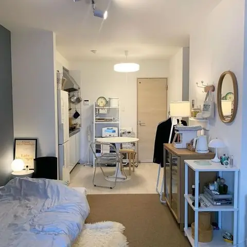 Cải Tạo Phòng Trọ Với Màu Sắc Tươi Sáng