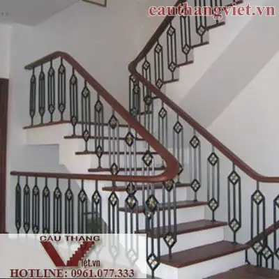 15 Mau Cau Thang Sat Dep Gia Re Chat Luong Nam 2019