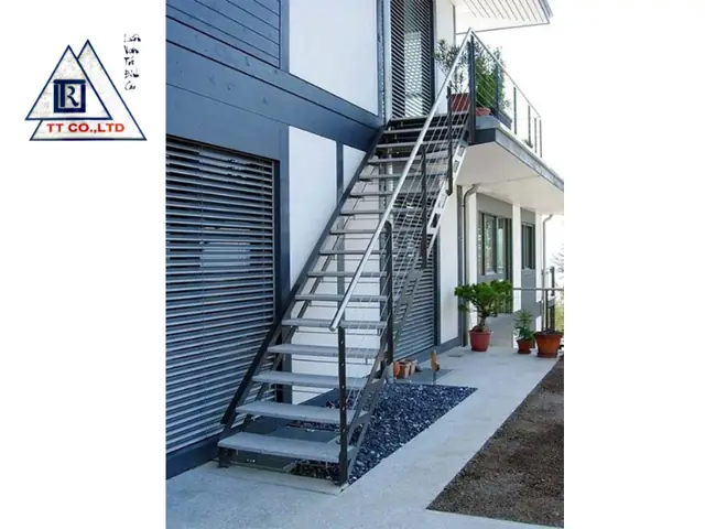 Cầu Thang Inox Thẳng Cầu Thang Inox Thẳng