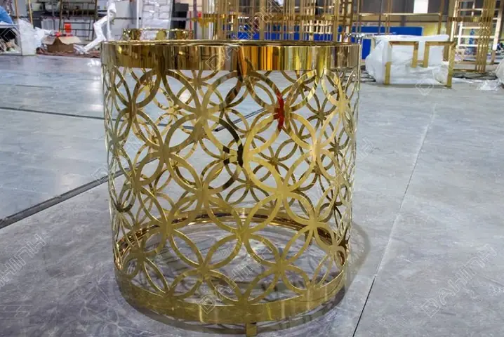 Tab Sofa Tron Inox Ma Vang 05