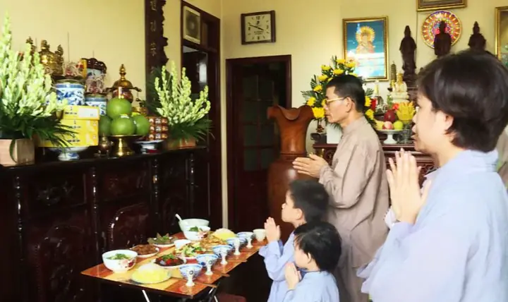 Văn Khấn Lễ Vu Lan Rằng Tháng 7 Cúng Ông Bà Tổ Tiên