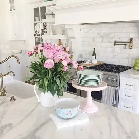 Đá Bàn Bếp Cẩm Thạch