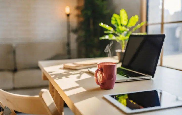 Bí Quyết Bố Trí Phòng Làm Việc Hoàn Hảo Cho Người Mệnh Mộc