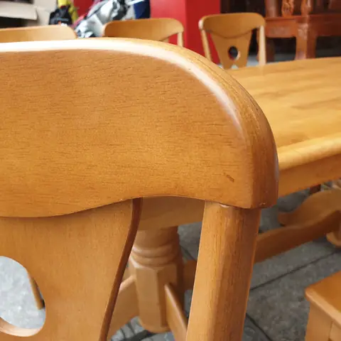 Ghế Phòng Ăn 3 Lỗ Gỗ Tự Nhiên