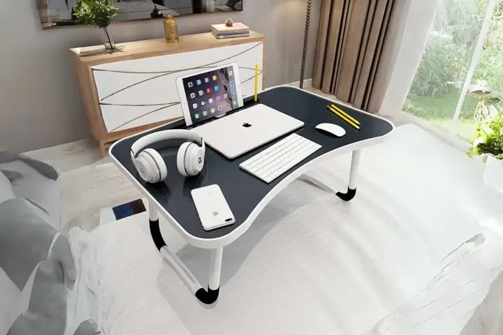 Bàn Làm Việc Để Giường Có Viền Bao Quanh Chống Rơi Đồ