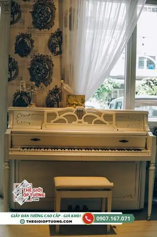 Hình Ảnh Thi Công Giấy Dán Tường Cao Cấp Cho Lớp Dạy Đàn Nhạc Tại Tphcm