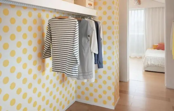 Các Mẫu Giấy Dán Tường Màu Vàng Hoa Văn Hiện Đại