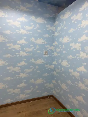 Quá Trình Thi Công Giấy Dán Tường Mây Trời