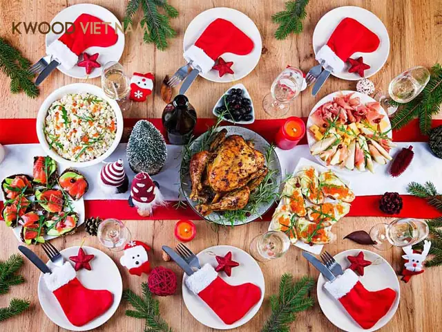 Trang Trí Bàn Tiệc Noel