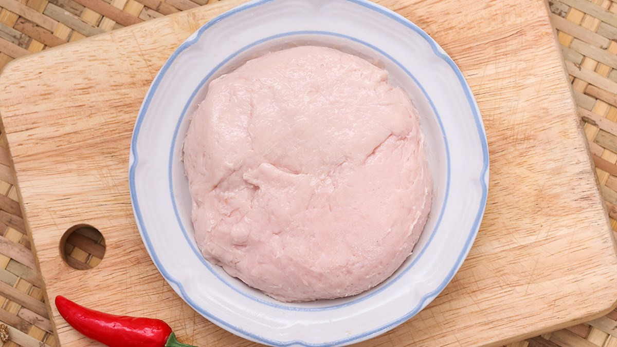 Hình ảnh minh họa thịt heo xay nhuyễn để làm giò sống
