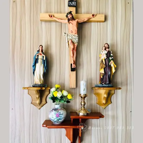 45. Bình Hoa Hồng Phối Vàng Và Trắng Cho Bàn Thờ Bàn Thờ Thiên Chúa Số 45