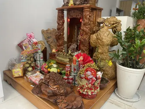 Chọn Kệ Để Ban Thần Tài Đẹp, Hợp Phong Thủy Và Tiện Nghi Cho Không Gian Sống