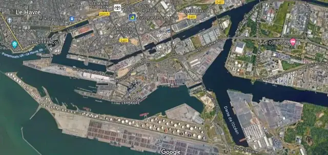 Kệ Để Điện Thoại Bằng Gỗ: Chọn Sao Cho Đẹp & Tiện Nghi?