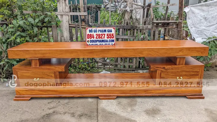 Kệ Tivi Gỗ Gõ Đỏ Nguyên Khối Hiện Đại