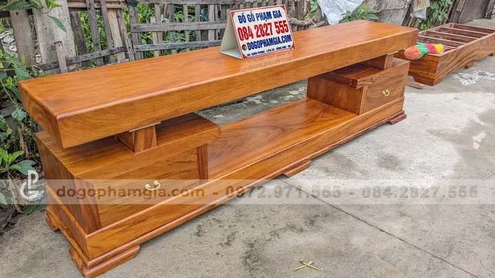 Kệ Tivi Nguyên Khối Gỗ Gõ Đỏ Cao Cấp