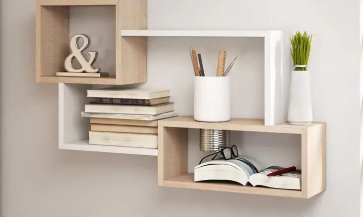 Mẫu 6: Kệ Trang Trí Phòng Khách Với Nhiều Kiểu Dáng Độc Đáo