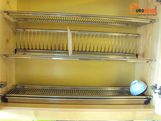 Tại Sao Nên Mua Giá Để Bát Đĩa Có Khay Hứng Nước Khi Lắp Đặt Trong Tủ Bếp?