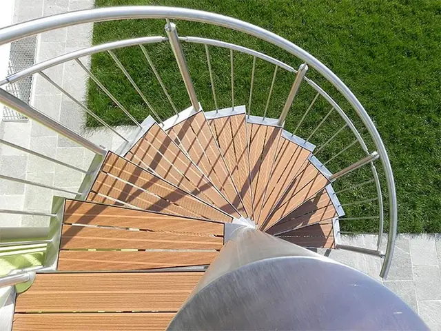 Ốp Bậc Cầu Thang Ngoài Trời