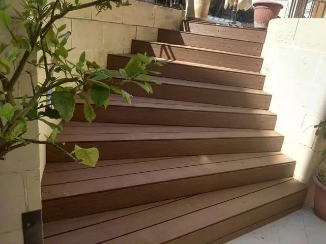 Ốp Bậc Cầu Thang Ngoài Trời