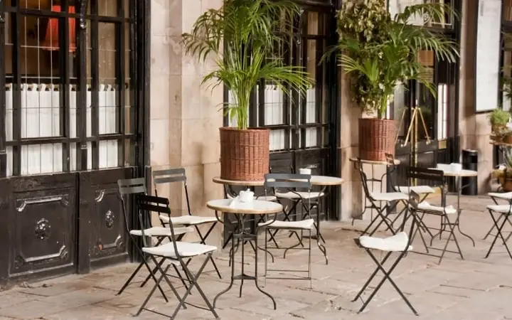 Tổng Hợp Mẫu Thiết Kế Quán Cà Phê Vỉa Hè Siêu Đẹp Hiện Nay