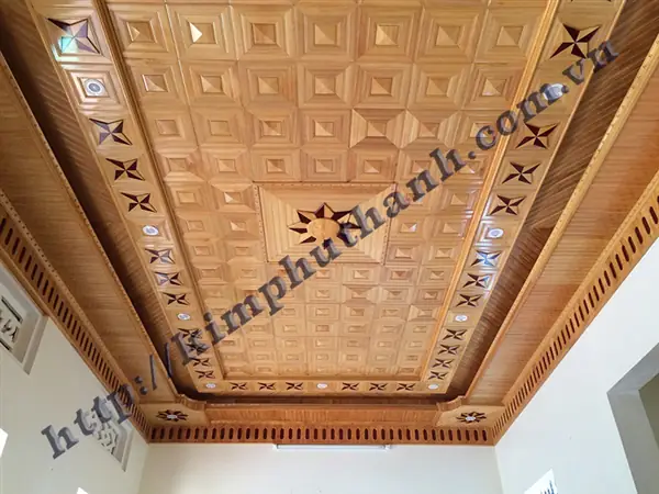 Tuyển Chọn Mẫu Trần Gỗ Pơmu Đẹp: Nâng Tầm Không Gian Sống