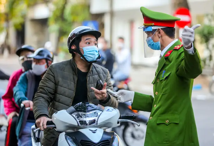 Hà Nội: Phong Tỏa Khu Tập Thể Có 60 Ca F0 - Ảnh 3.