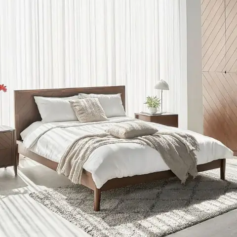 Vị Trí Nằm Ngủ Quay Đầu Ra Cửa Sổ Có Sao Không?