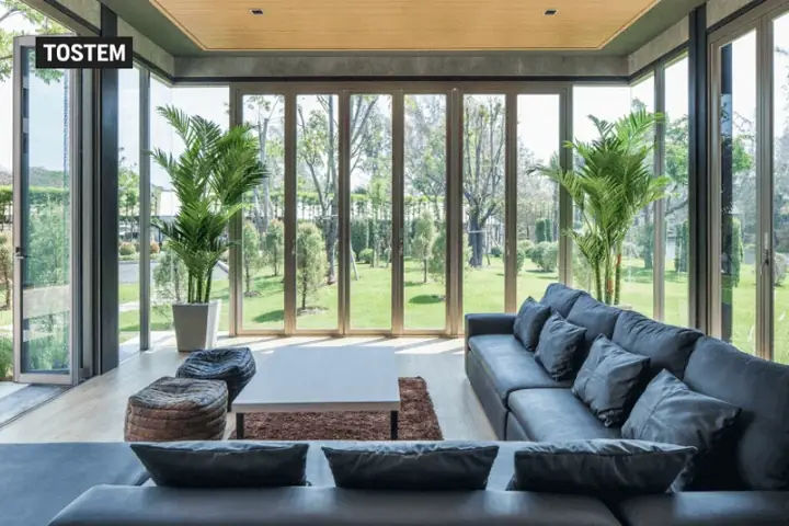 Cửa Nhôm Tostem Đồng Hành Cùng Những Ngôi Nhà Ống Hiện Đại