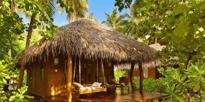 Nhà Lá Truyền Thống