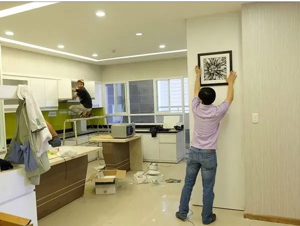 Phân Chia Lại Phòng, Khu Vực Sống