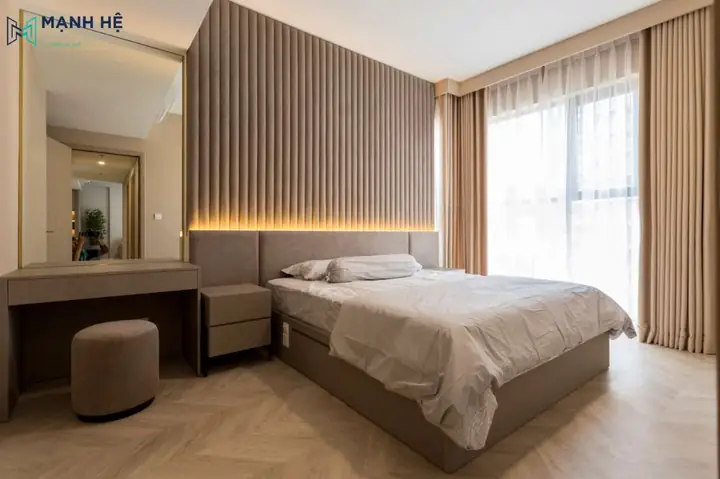 Thi Công Nội Thất Phòng Ngủ Gam Màu Nâu Với Đầy Đủ Nội Thất Từ Giường Ngủ, Tủ Quần Áo, Bàn Trang Điểm