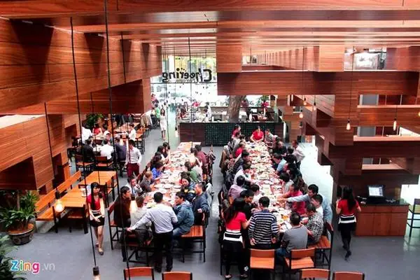 Bên Trong Nhà Hàng 1.000 M2 Có Thiết Kế Lạ Giống Cây Cổ Thụ