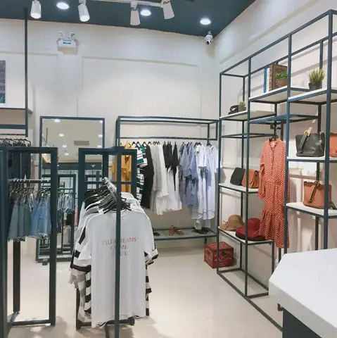 Mẫu Giá Treo Quần Áo Đẹp Shop Thời Trang Khung Sắt/ Inox Mạ Pvd Sang Trọng