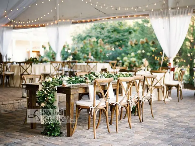 Trang Trí Bàn Ăn Bên Ngoài Trời