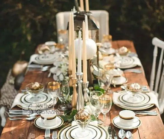 Trang Trí Bàn Ăn Theo Phong Cách Trang Trọng