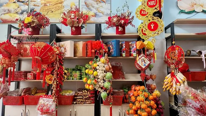Mua Phụ Kiện Trang Trí Tết Ở Đâu Giá Rẻ Uy Tín Tại Tphcm?