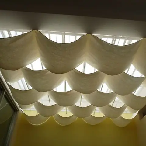 Trang Trí Trần Nhà Bằng Vải: Ý Tưởng & Lời Khuyên Chuyên Gia Trang Trí Trần Nhà Bằng Vải: Ý Tưởng & Lời Khuyên Chuyên Gia