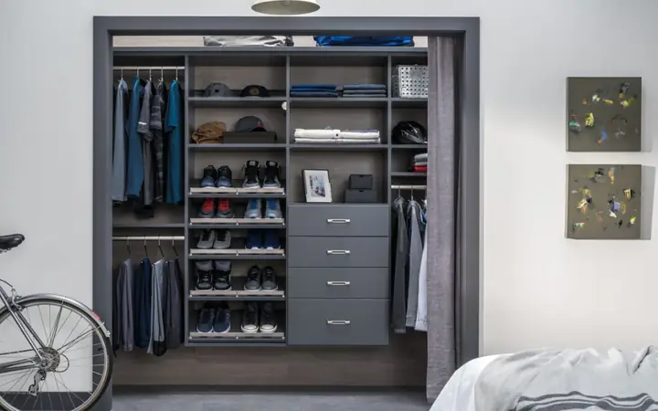 Tủ Quần Áo Tối Giản