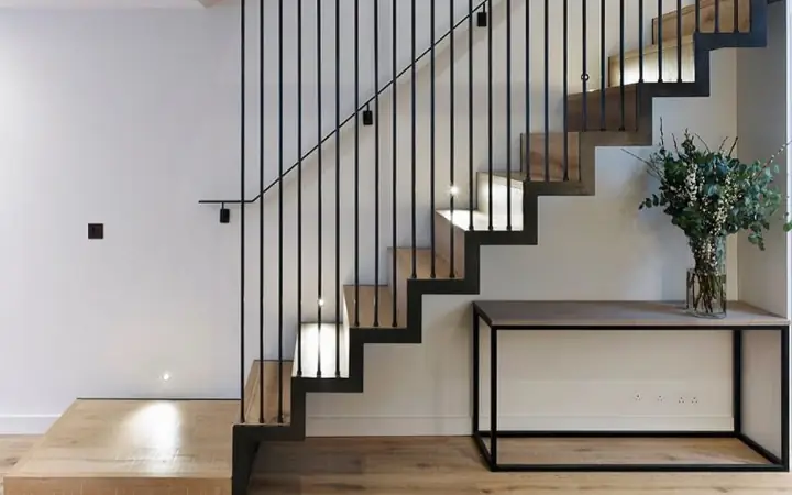 Mẫu Vách Ngăn Cầu Thang Bằng Nhôm Đẹp Mẫu Vách Ngăn Cầu Thang Bằng Nhôm Đẹp