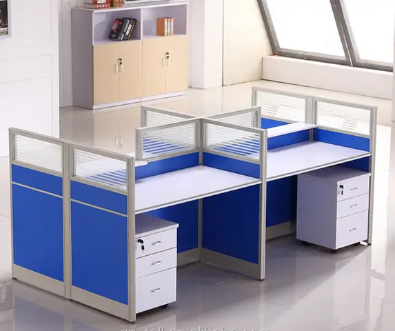 Mẫu Vách Ngăn Văn Phòng Khung Nhôm Nỉ Kết Hợp Kính