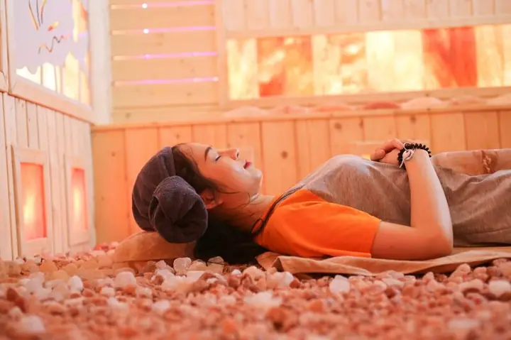 Nên Xông Hơi Đá Muối Bao Lâu Một Lần?