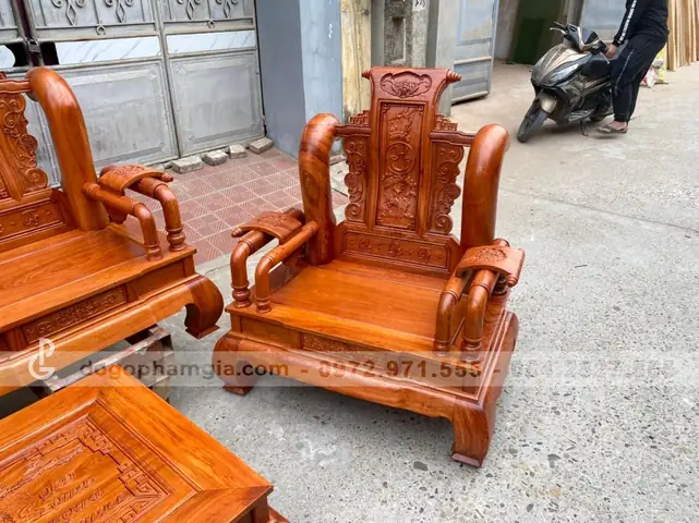 Ghế Đơn Tần Thủy Hoàng Vai Cột Liền