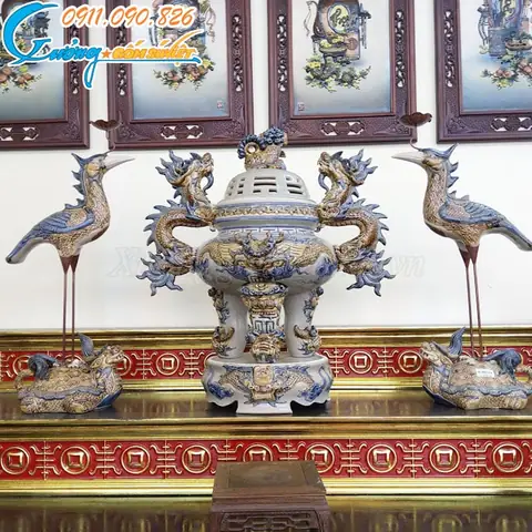 Ý Nghĩa Của Cách Sắp Xếp Bàn Thờ Và Các Đồ Vật Trên Bàn Thờ