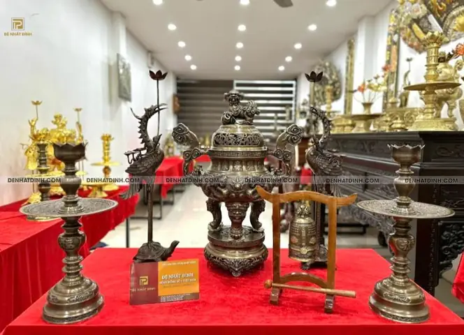 Mỗi Vật Phẩm Trên Bàn Thờ Mang Ý Nghĩa Khác Nhau. Đảm Bảo Sự Trang Nghiêm