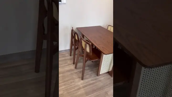 Bộ Bàn Ăn 4 Ghế Gỗ Sồi – Thiết Kế Rustic Nhỏ Gọn, Tối Giản Mà Ấm Cúng