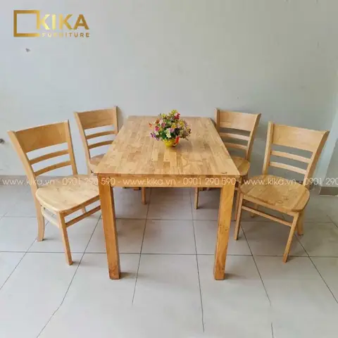 Bàn Ăn Gỗ Nhỏ Gọn